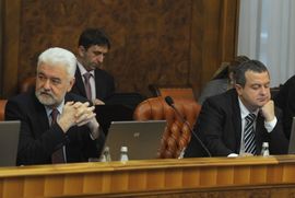 Vlada uredbom smanjuje maržu na hranu