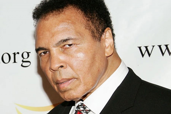 Muhamed Ali u nesvijesti tajno prebačen u bolnicu