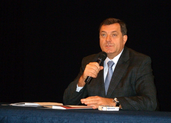 Dodik: Vratiti se na izvorni Dejton