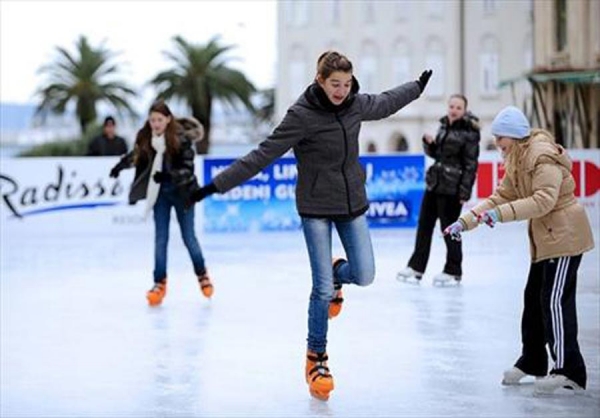 Banjaluka: Klizanje na Akvani od 15. decembra