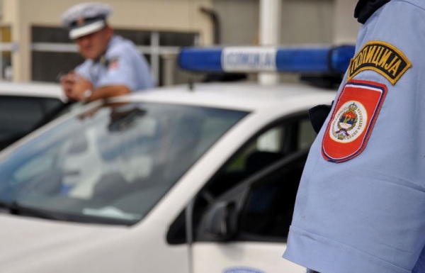 Banjaluka: Sam pucao u automobil, pa prijavio da ga je neko pokušao ubiti        
