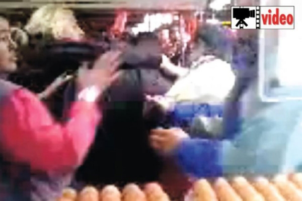 Vendi se potukla na pijaci (Video)