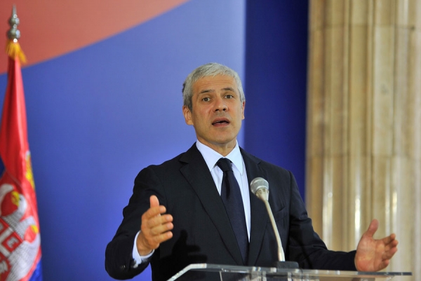 Tadić: Barikade ne mogu na nebo