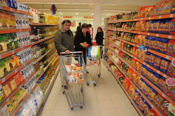 Rast troškova života: Plate uduplane, standard isti