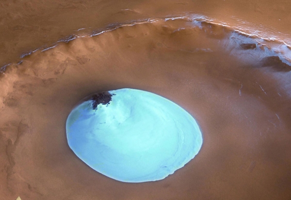 NASA: Pronađeni tragovi vode na Marsu