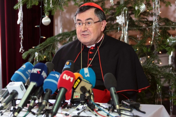 Božićna poslanica kardinala Puljića: Neka se ukloni sve što uništava ljubav