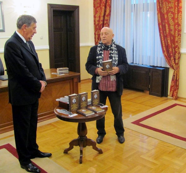 Radmanoviću prva knjiga na svijetu