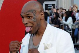 Tyson: Bio sam retardirani psihopata (Video)