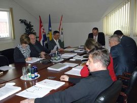 Štrajk najavljuje 1.000  prosvjetara i policajaca u Livnu