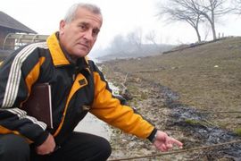 Naftna mrlja na Savi kod Gradiške