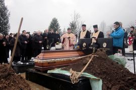 Sahranjena majka Momčila Krajišnika