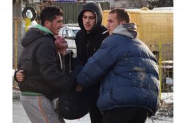 Na Kosovu povrijeđeno 13 policajaca i 42 demonstranta