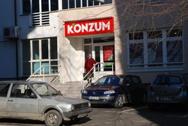 Serijski razbojnik u pritvoru