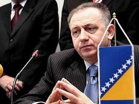 Čolak za ministra pravde, Pendeš zamjenik ministra odbrane