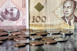 Bankar u Banjaluci mjesečno zarađuje 17.800 maraka