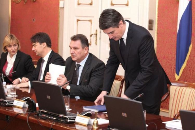 Umanjene privilegije hrvatskih zvaničnika i službenika