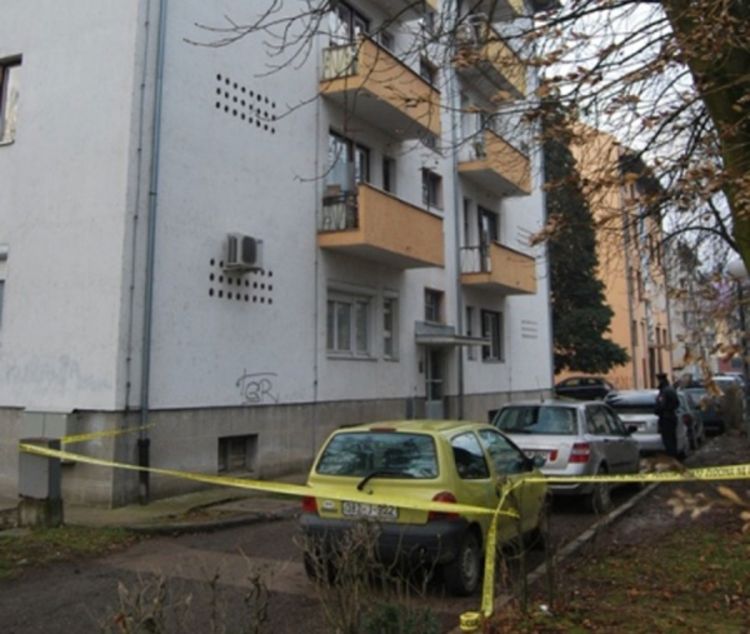 Doboj: Pucao sa balkona