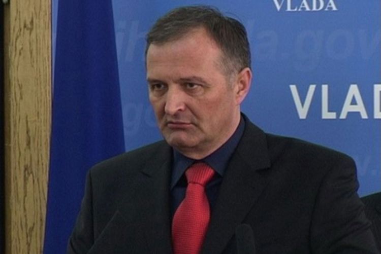 Hrvatski logoraši traže ostavku ministra Heleza