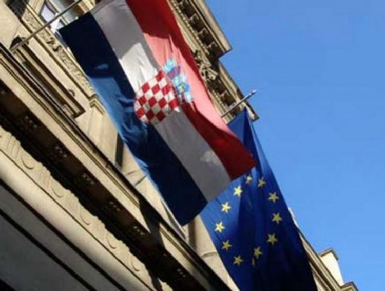 Zvaničnici EU pozdravili rezultate referenduma u Hrvatskoj