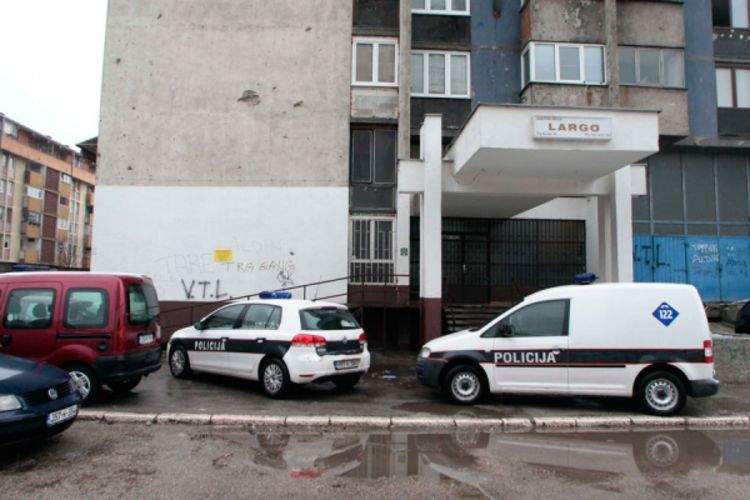 Leš žene deset dana ležao u kadi