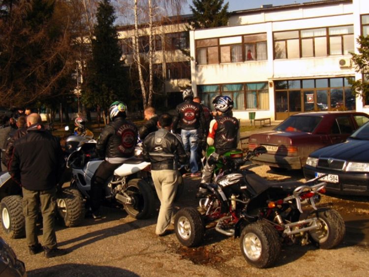 Bajkeri protestvovali zbog puštanja profesora optuženog za obljubu maloljetnice