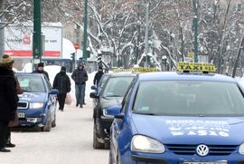 Sarajlije ogorčene na vozače Sarajevo taxija: Vožnju naplate ...