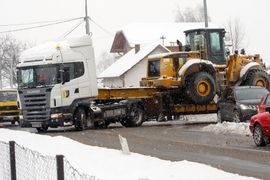 Mašine krenule u raščišćavanje snijega prema Trnovu