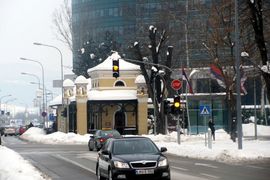 Danima u kvaru semafor kod zgrade Vlade