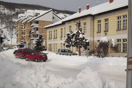 Zavait ponovo odsječen