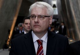 Josipović u Izraelu: Oprostite nam holokaust