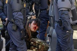 Španska policija brutalno tukla studente