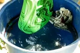 Nevjerovatan način za oslikavanje gitare (Video)