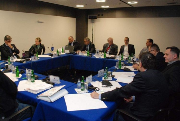 Dugovi neće biti oprošteni fudbalskim klubovima
