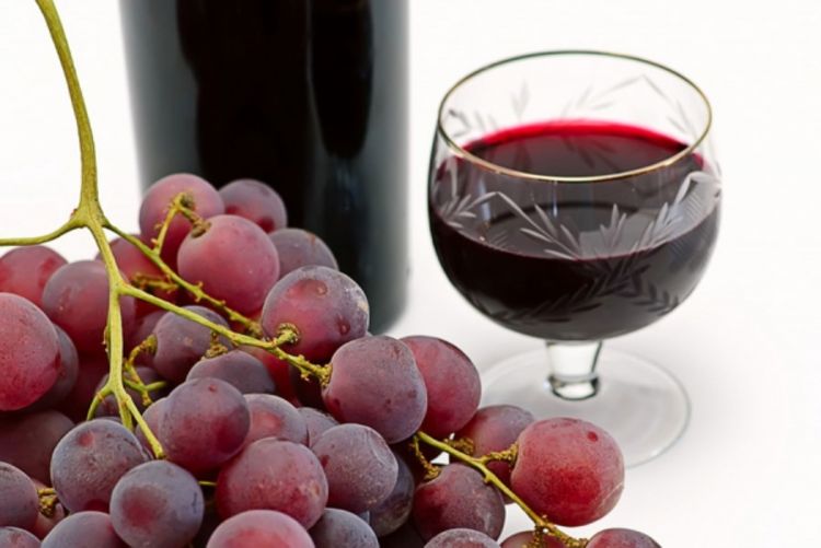 Bugarska zabranila proizvodnju vina od drugih vrsta voća, osim od grožđa
