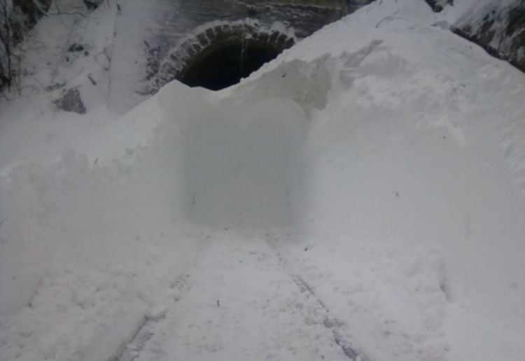 Evakuisani putnici, slijedi izvlačenje specijalaca