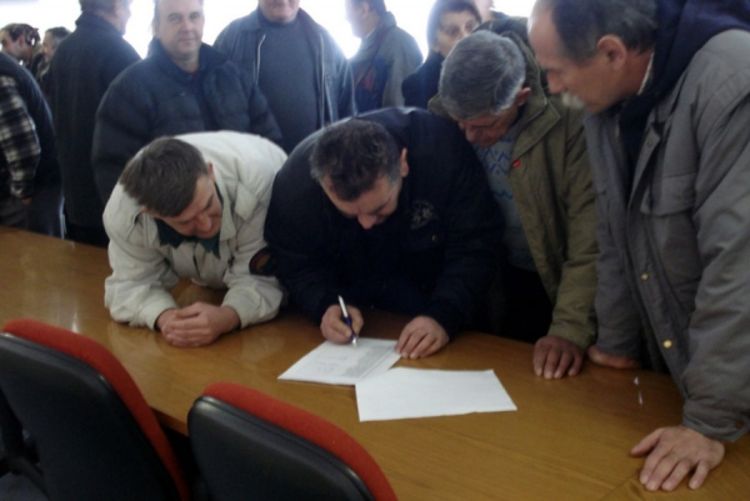 Radnici Kozare pripremaju tužbu zbog neisplaćenih plata