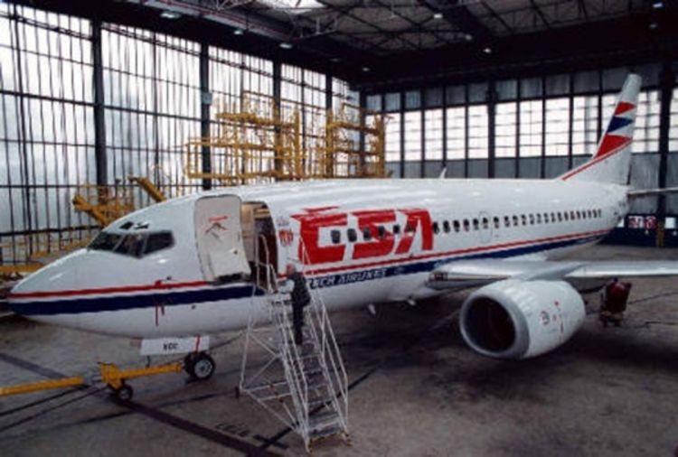Češki pilot umro, avion bezbjedno sletio