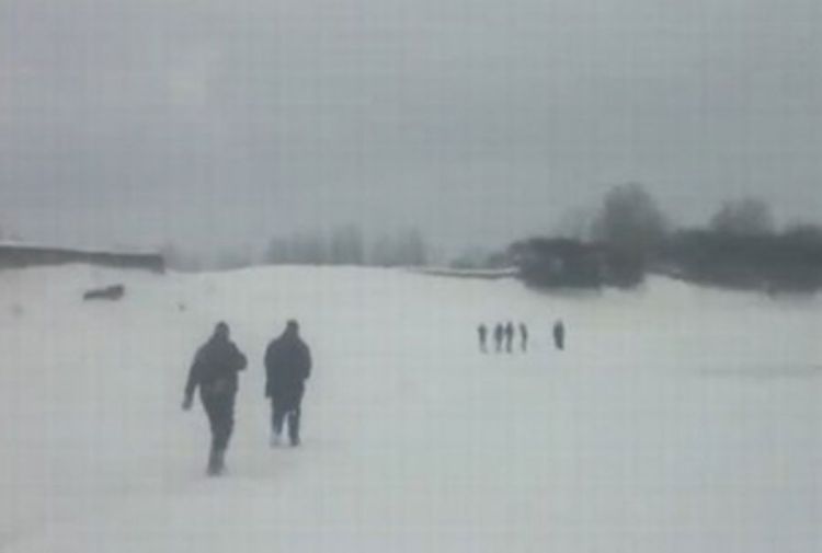 Pogledajte kako 6 mladića preko zaleđene Save ilegalno ulazi u BiH (VIDEO)