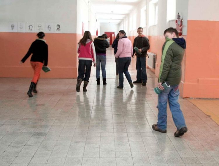 U ponedjeljak ponovo u školu