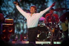 Preminuo Dejvi Džons, pjevač rok benda The Monkees (Foto, Video)