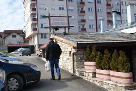 Policija otkrila ko je pucao i ranio dvije osobe u Banjaluci (FOTO)