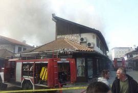 Veliki požar u Baščaršiji (FOTO, VIDEO)
