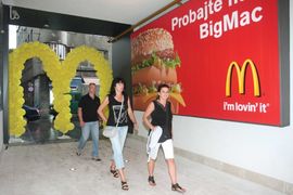 "Mekdonalds"  traži 70  radnika u Banjaluci