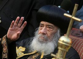 Hrišćani odaju počast papi Šenudi Trećem