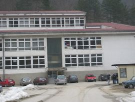 Srebrenica: Bošnjački učenici u klupama