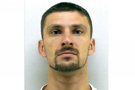 Ubio taštu, pa pobjegao s maloljetnom svastikom