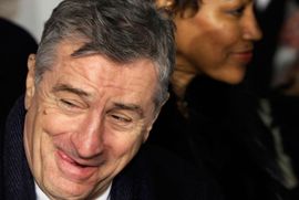 De Niro se izvinjava zbog šale