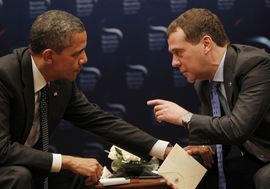 Kamere snimile Medvedeva i Obamu u neformalnom razgovoru o antiraketnom ...