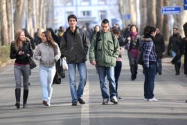Potpisani ugovori sa studentima drugog i trećeg ciklusa