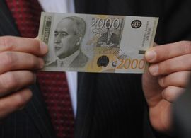 U opticaju lažnih 2.000 dinara